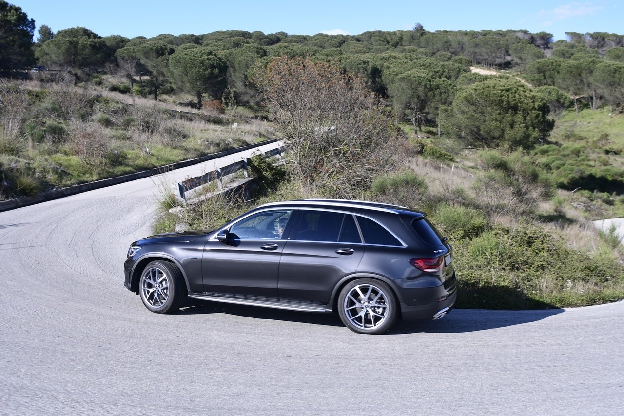 Mercedes-Benz GLC 300de 4Matic EQ Power: la prova su strada