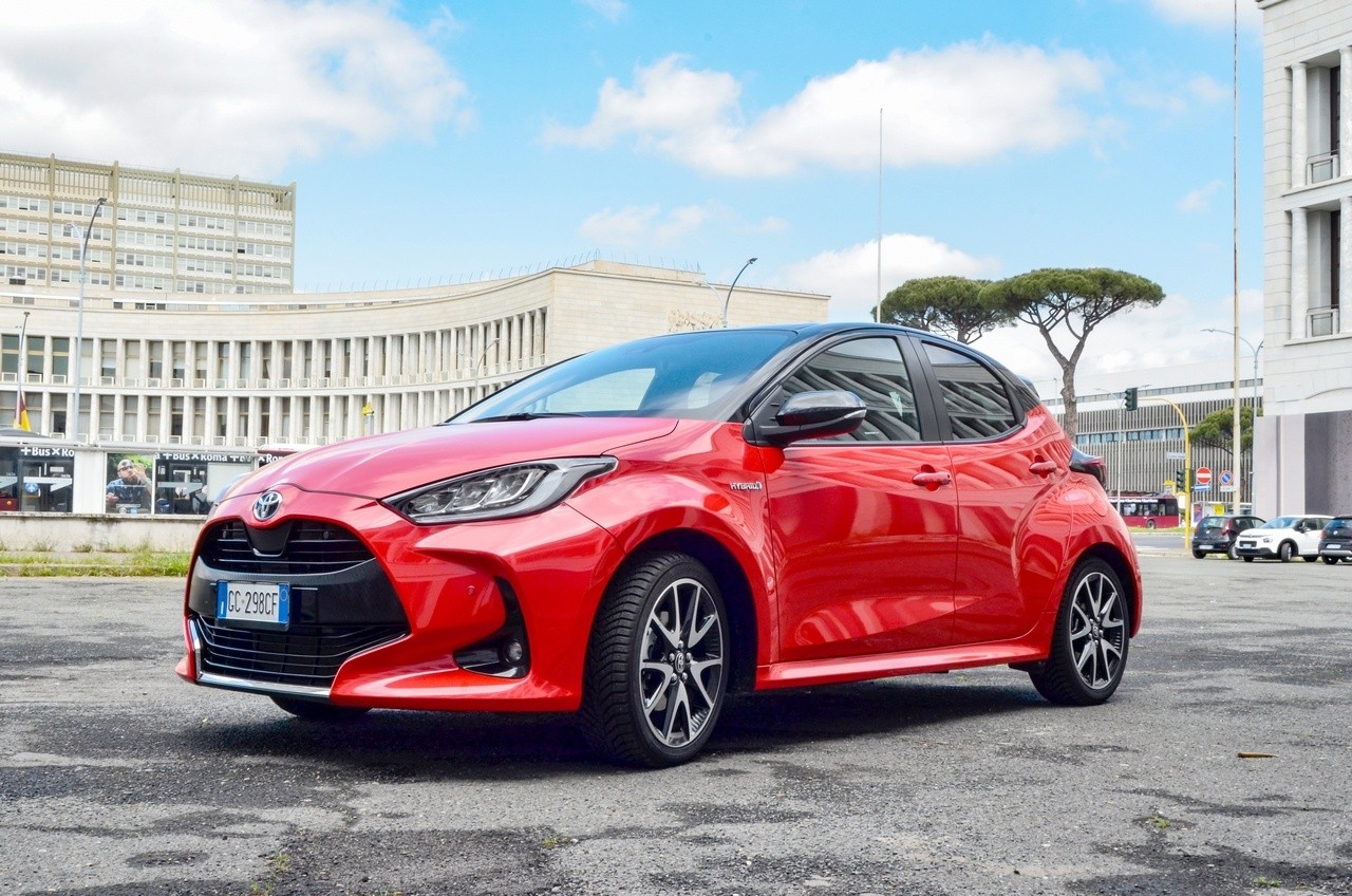 Toyota Yaris Hybrid: la prova su strada