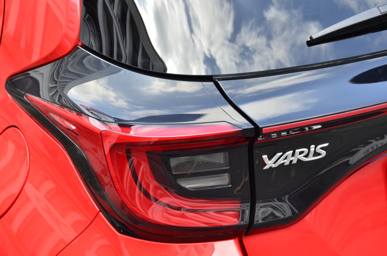 Toyota Yaris Hybrid: la prova su strada