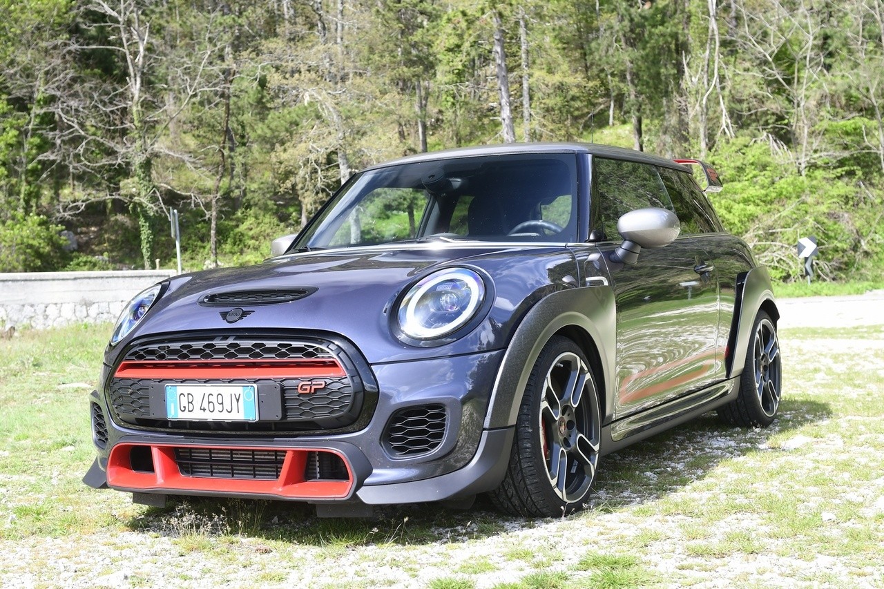 Mini John Cooper Works GP: la prova su strada