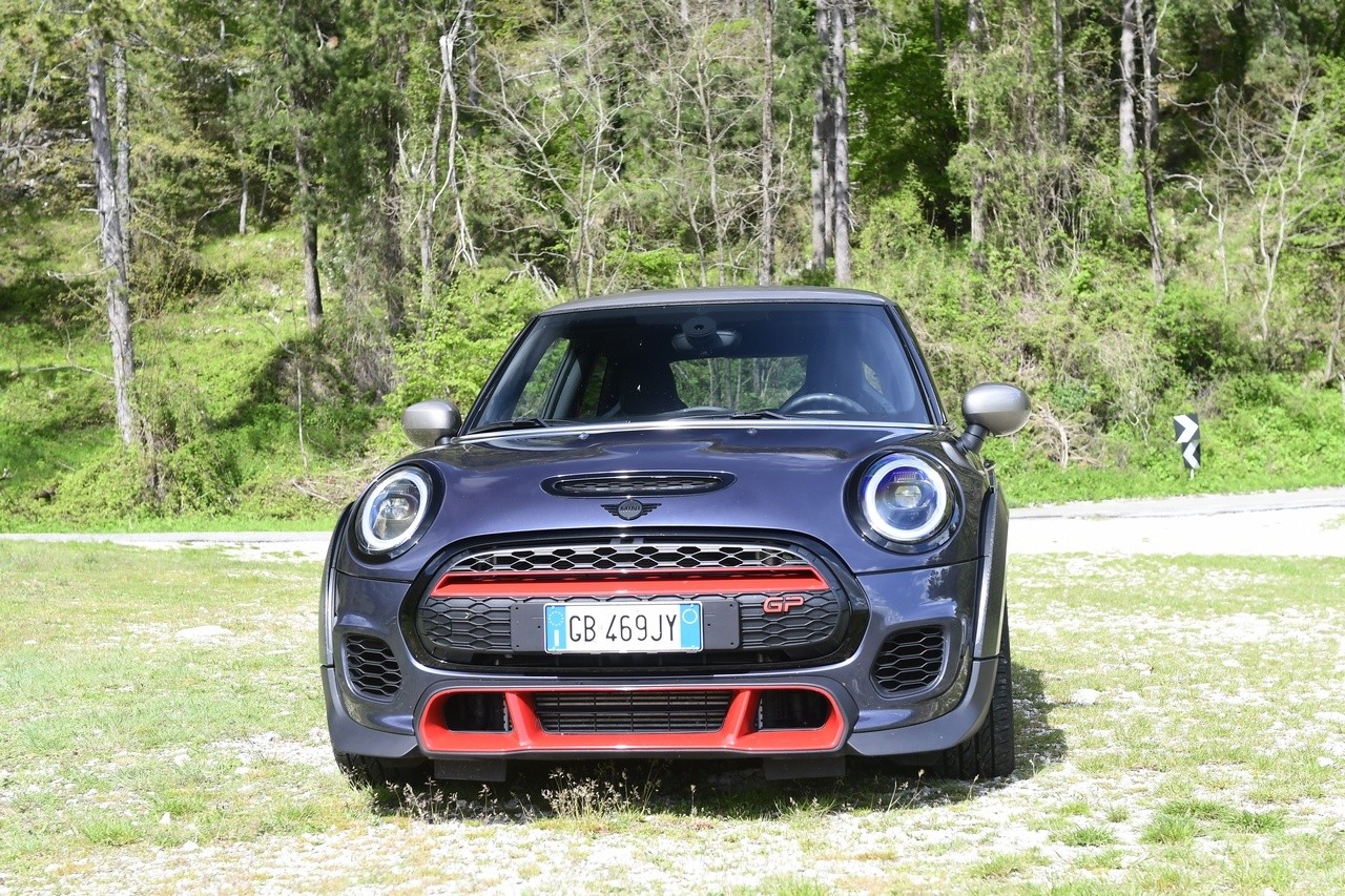 Mini John Cooper Works GP: la prova su strada