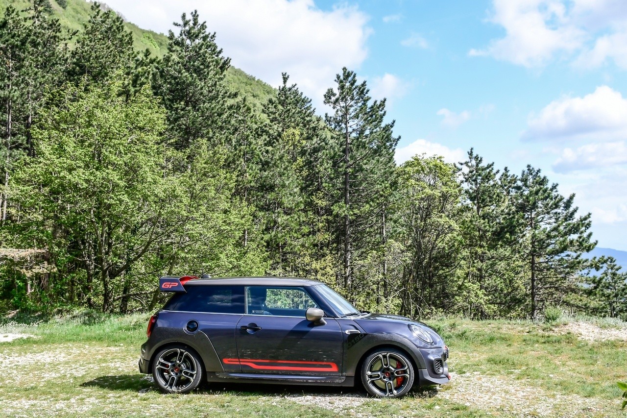 Mini John Cooper Works GP: la prova su strada