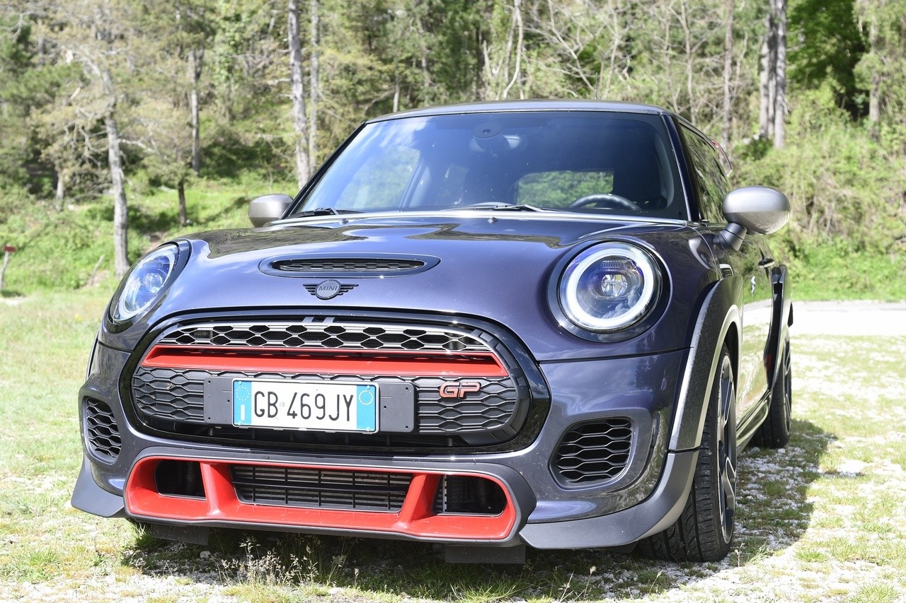 Mini John Cooper Works GP: la prova su strada