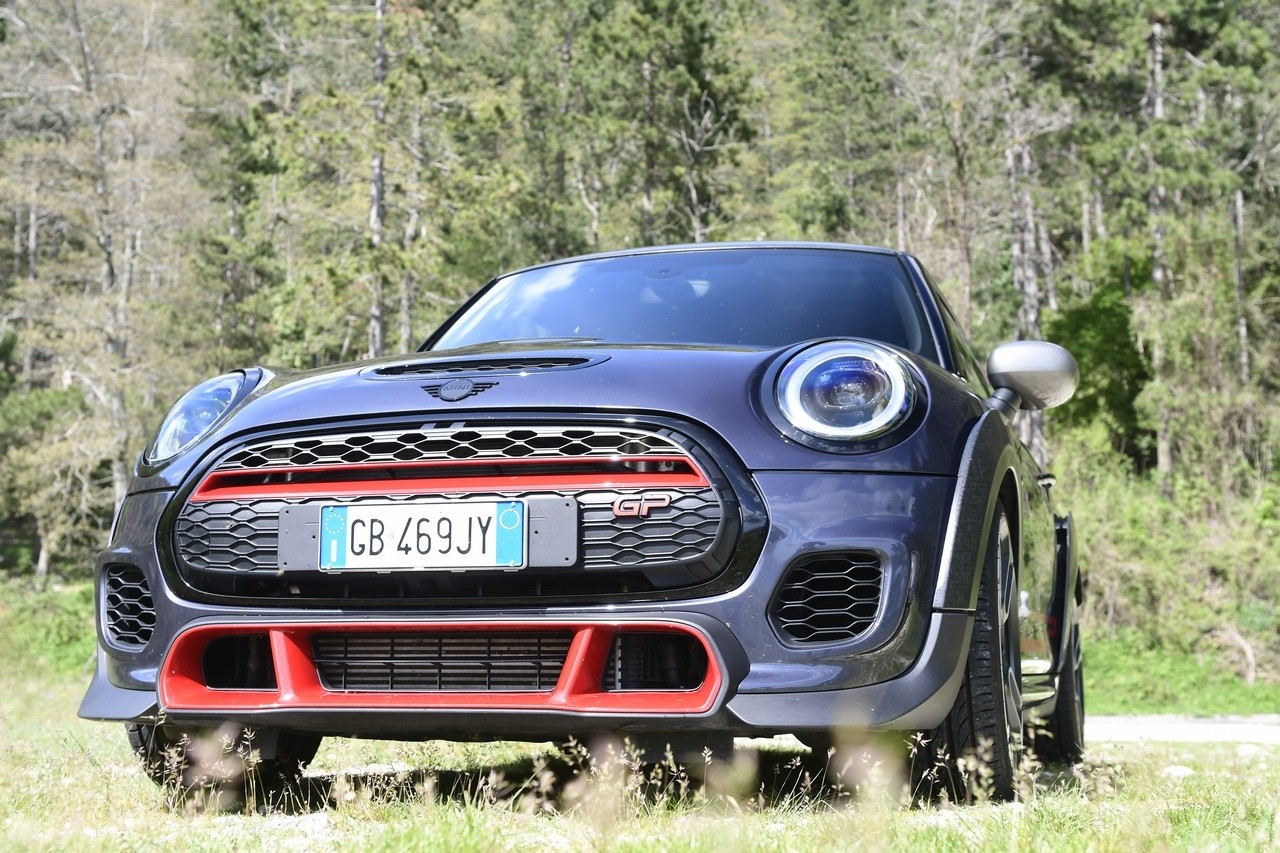 Mini John Cooper Works GP: la prova su strada