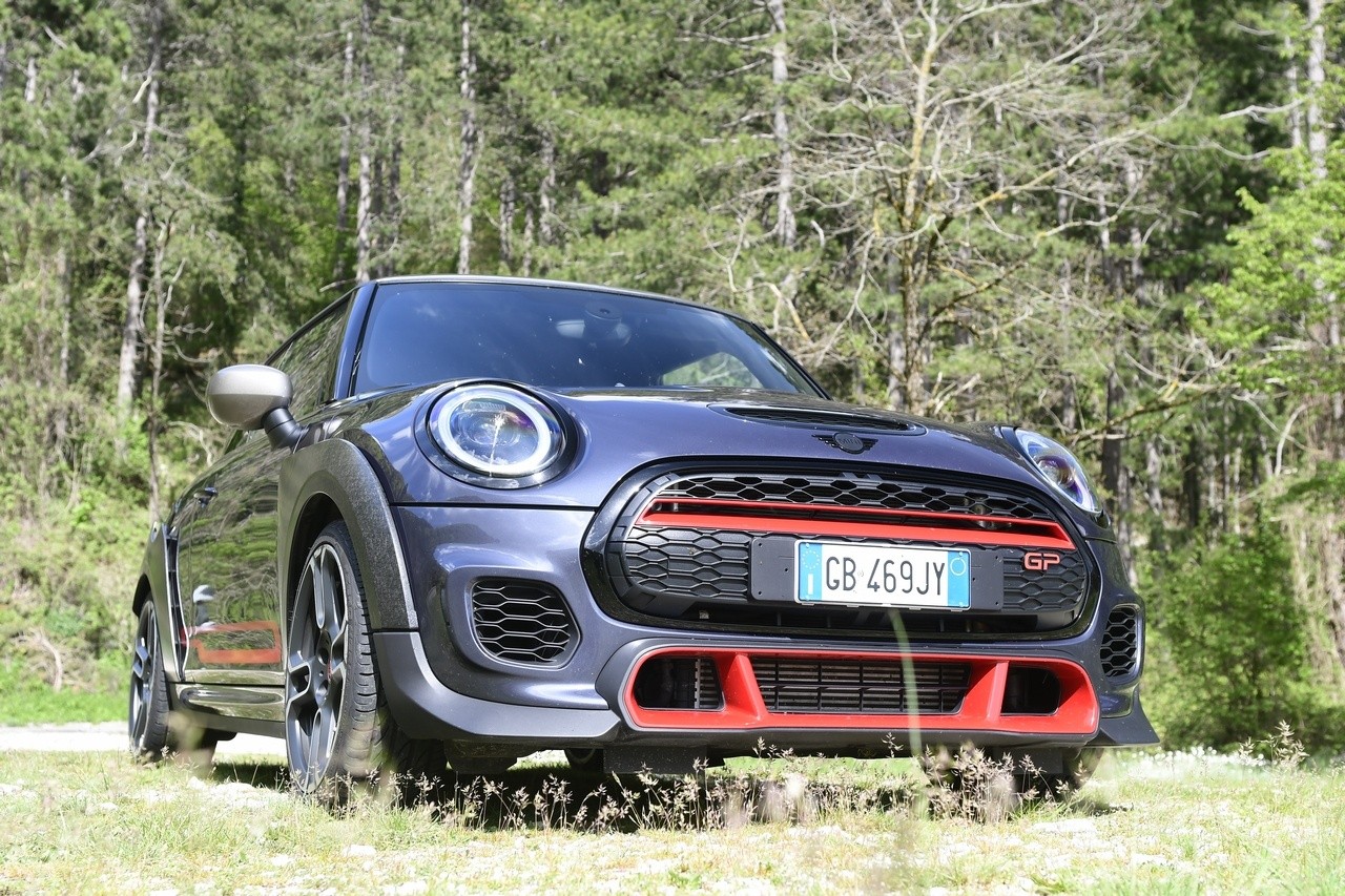 Mini John Cooper Works GP: la prova su strada