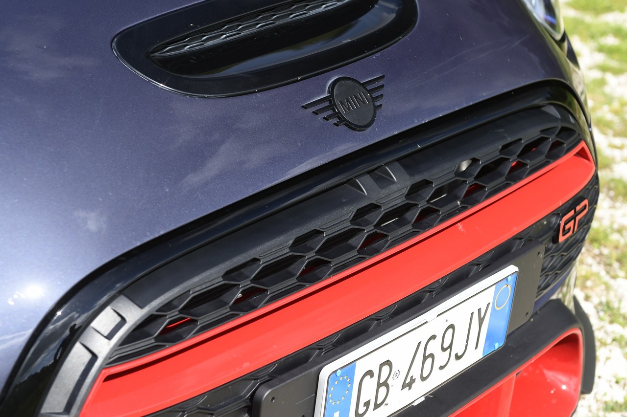 Mini John Cooper Works GP: la prova su strada