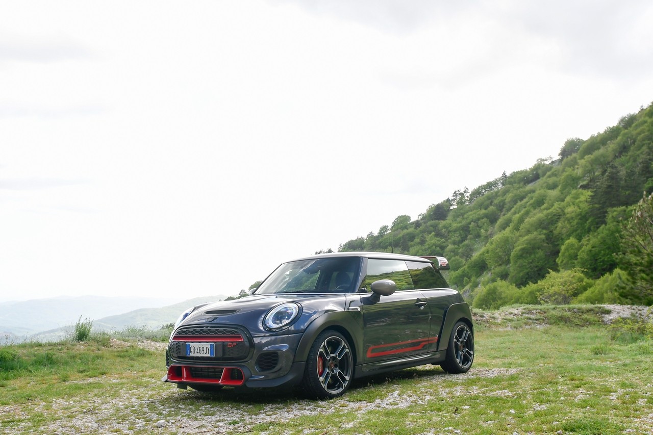 Mini John Cooper Works GP: la prova su strada