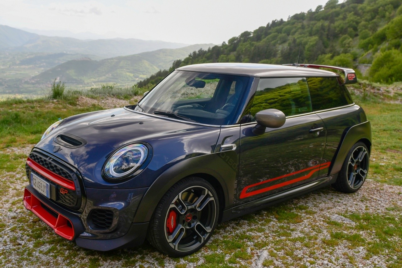 Mini John Cooper Works GP: la prova su strada