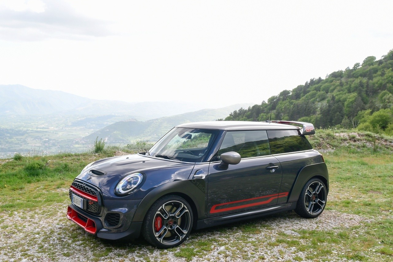 Mini John Cooper Works GP: la prova su strada