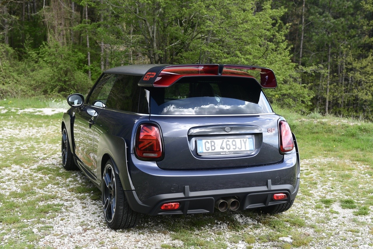 Mini John Cooper Works GP: la prova su strada