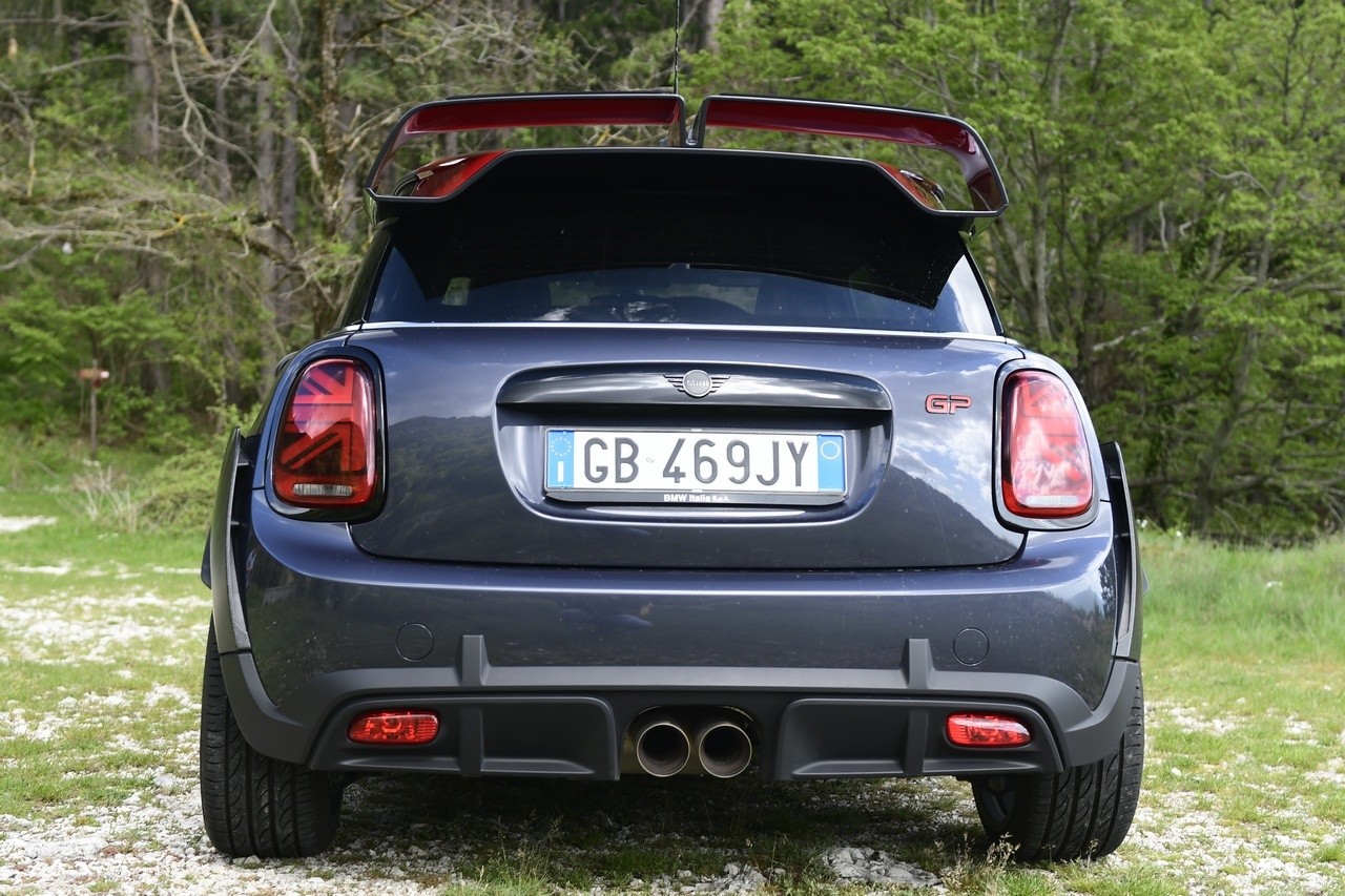 Mini John Cooper Works GP: la prova su strada