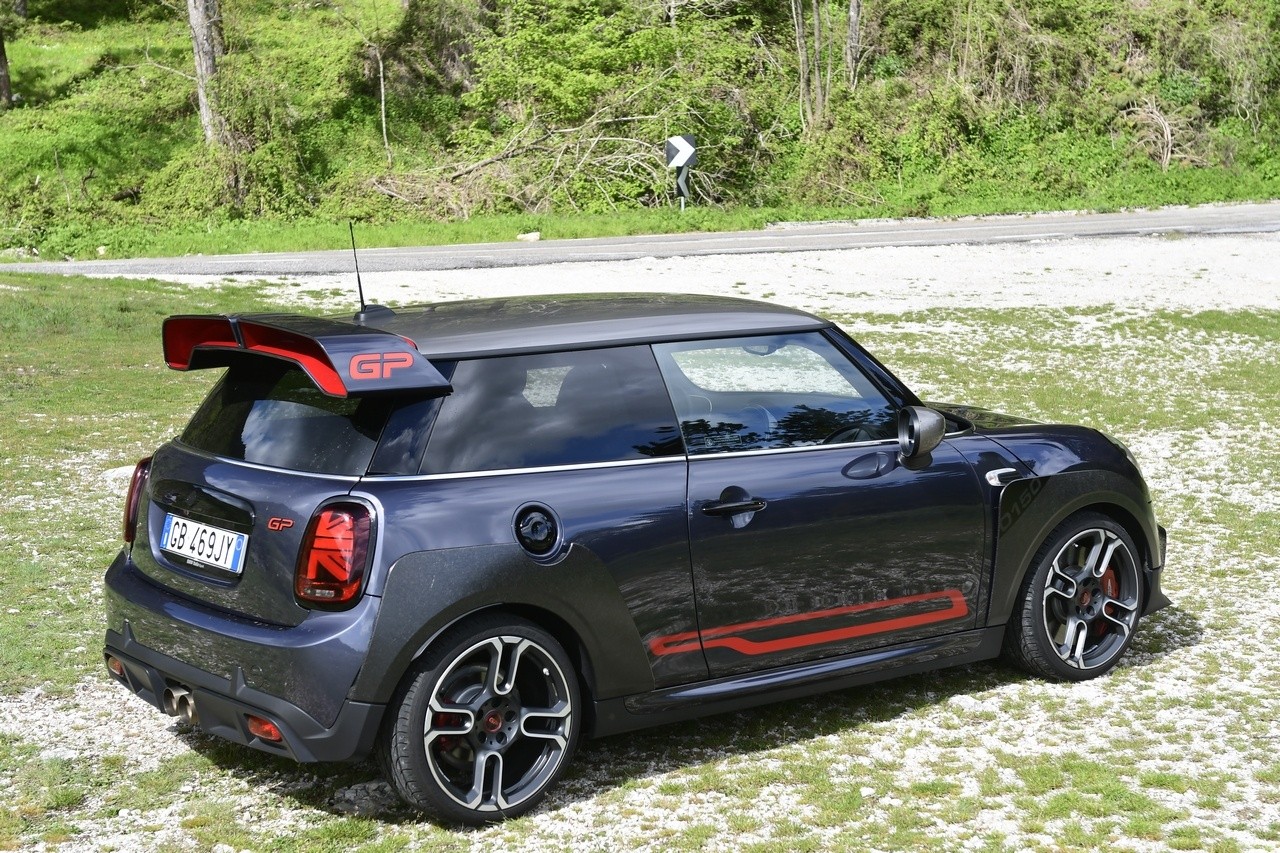 Mini John Cooper Works GP: la prova su strada