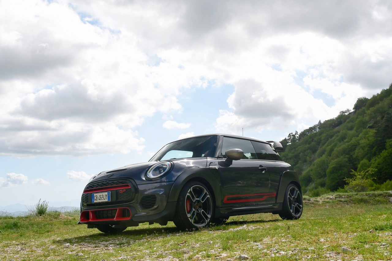 Mini John Cooper Works GP: la prova su strada