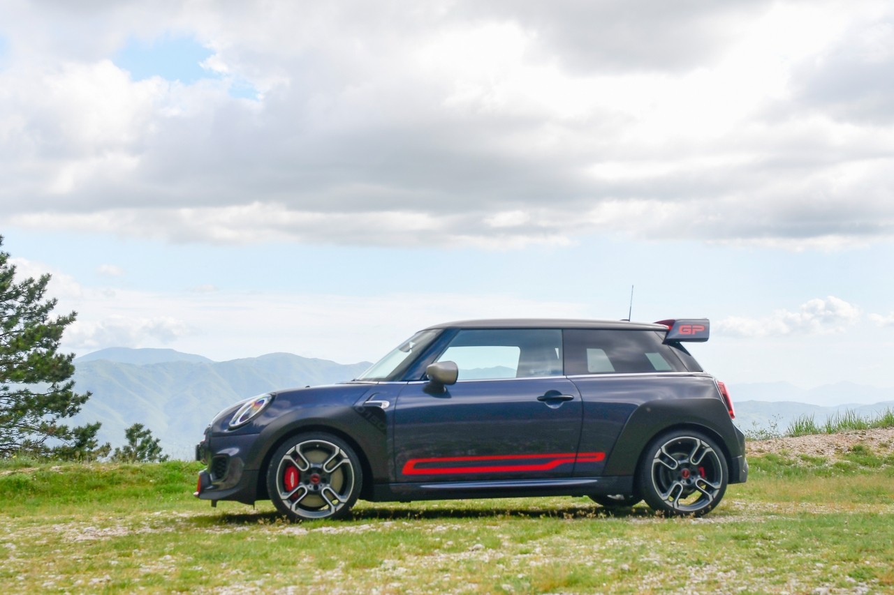 Mini John Cooper Works GP: la prova su strada