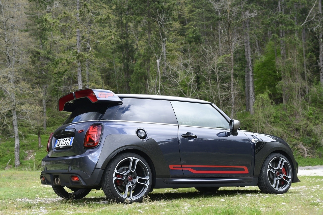 Mini John Cooper Works GP: la prova su strada