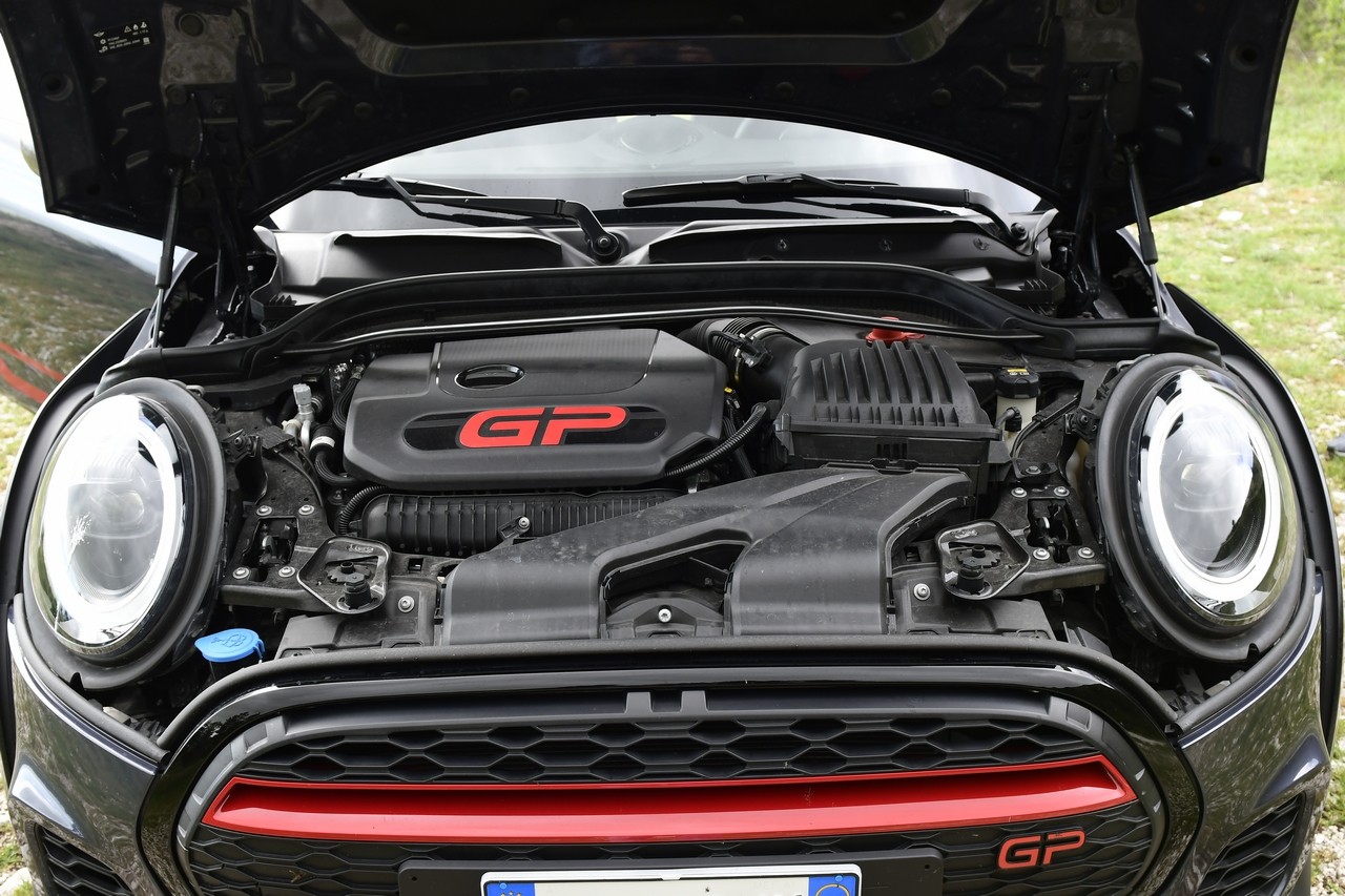 Mini John Cooper Works GP: la prova su strada