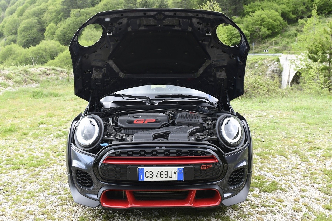 Mini John Cooper Works GP: la prova su strada