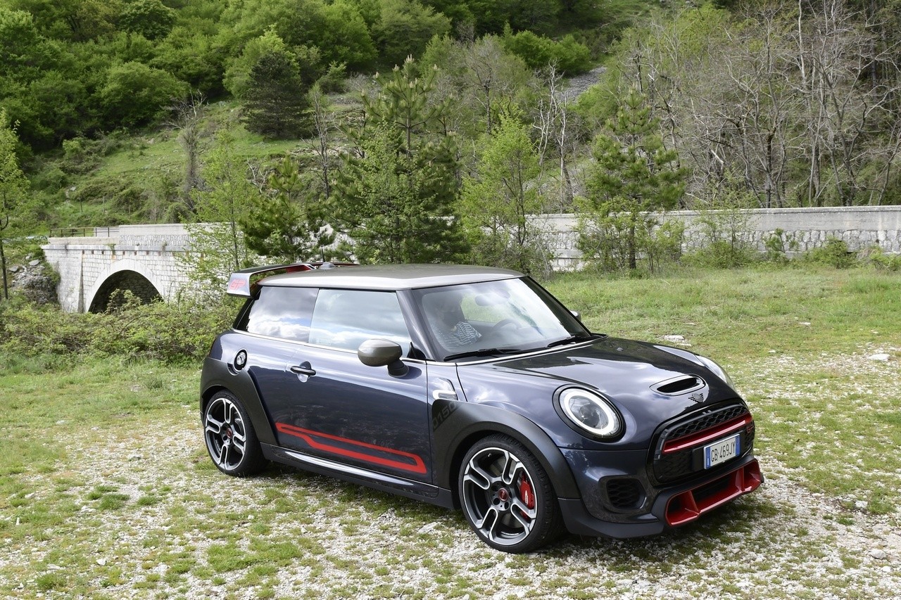 Mini John Cooper Works GP: la prova su strada