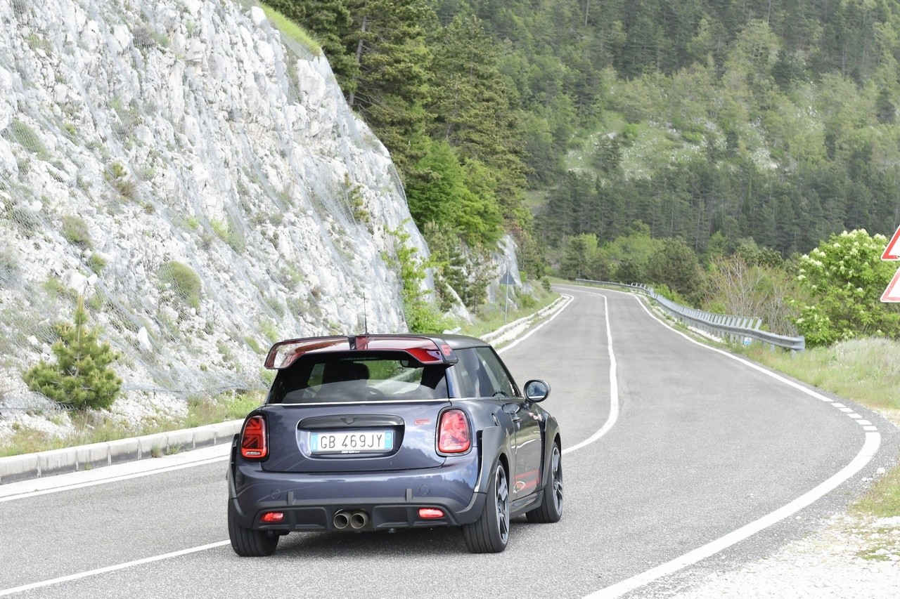 Mini John Cooper Works GP: la prova su strada