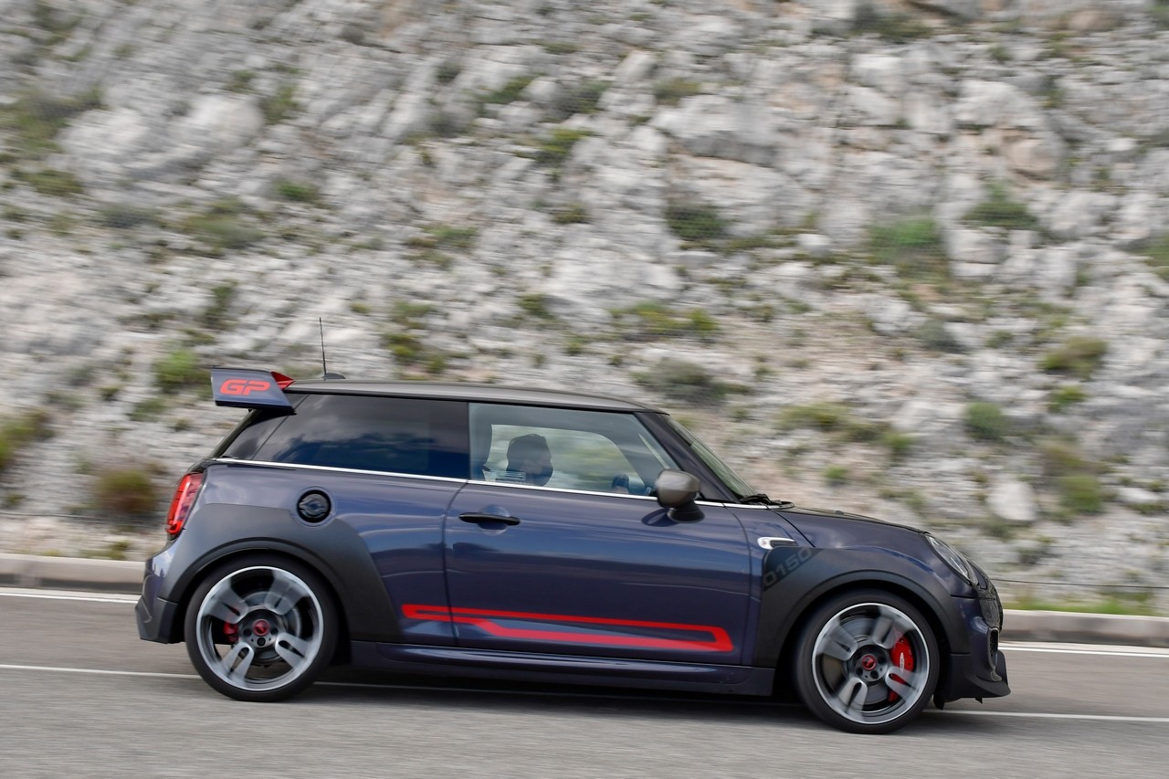 Mini John Cooper Works GP: la prova su strada