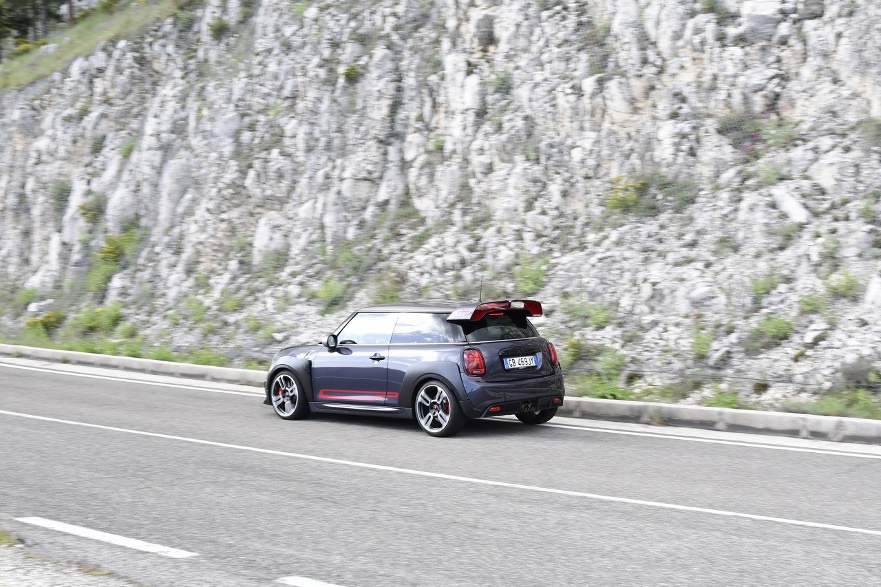 Mini John Cooper Works GP: la prova su strada