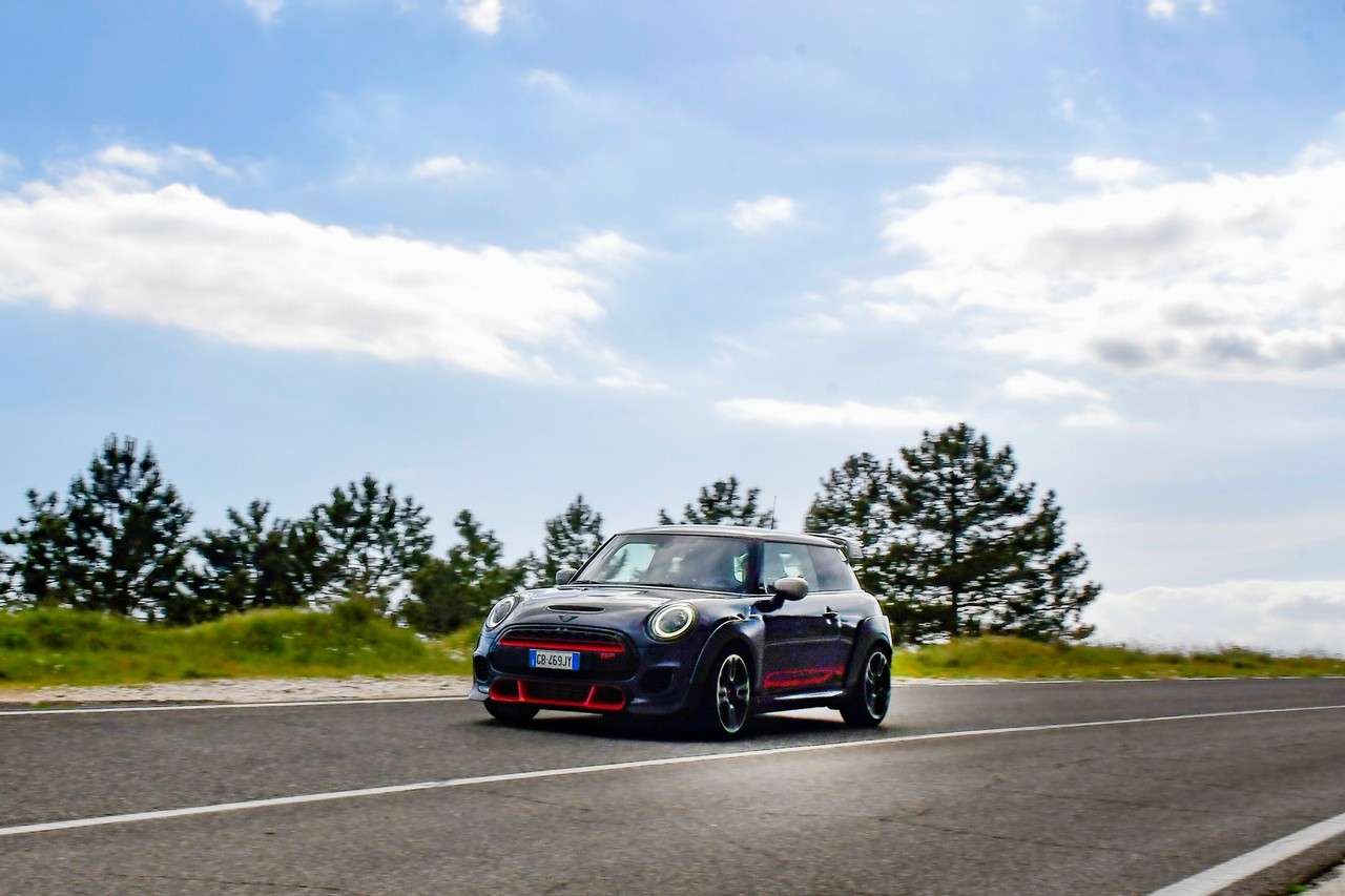 Mini John Cooper Works GP: la prova su strada