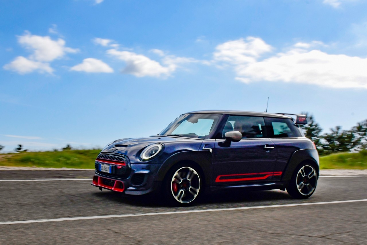 Mini John Cooper Works GP: la prova su strada