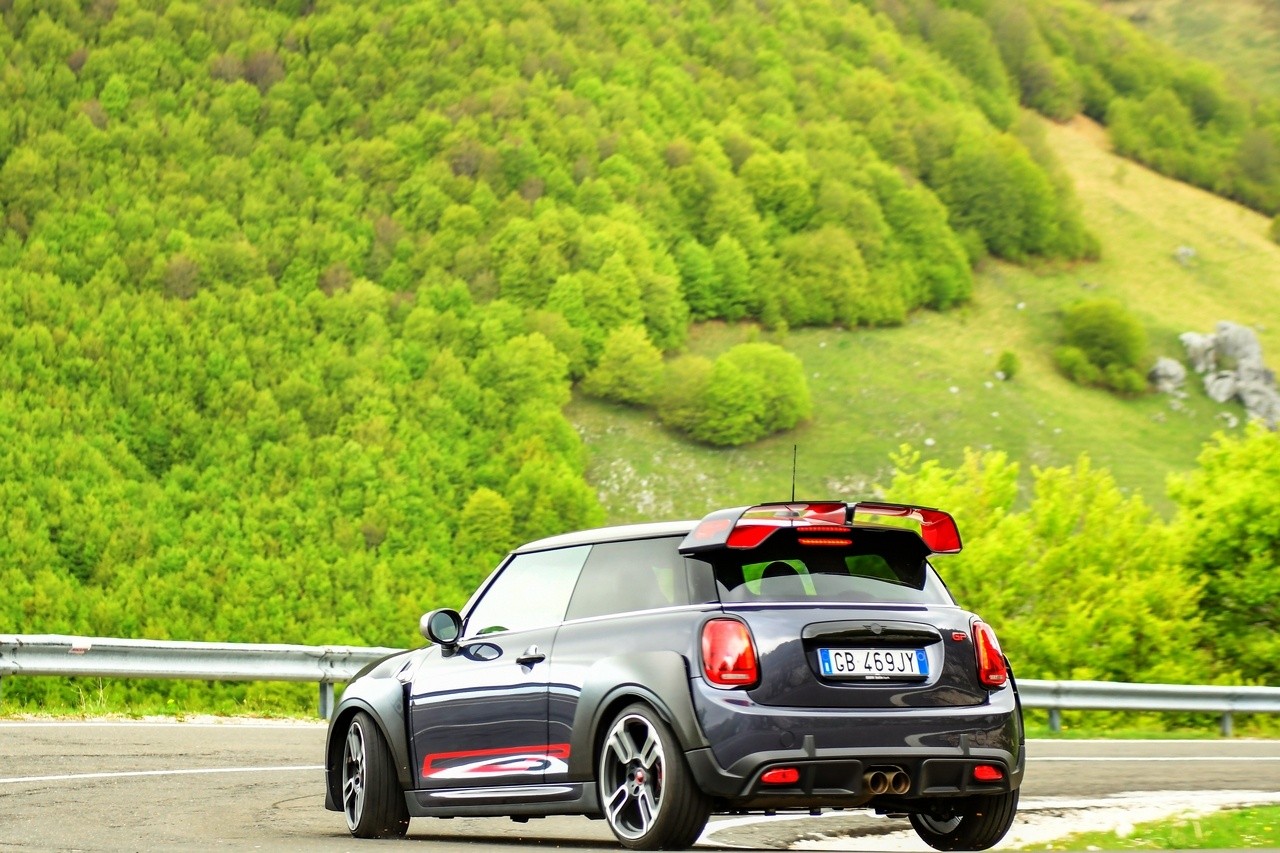 Mini John Cooper Works GP: la prova su strada