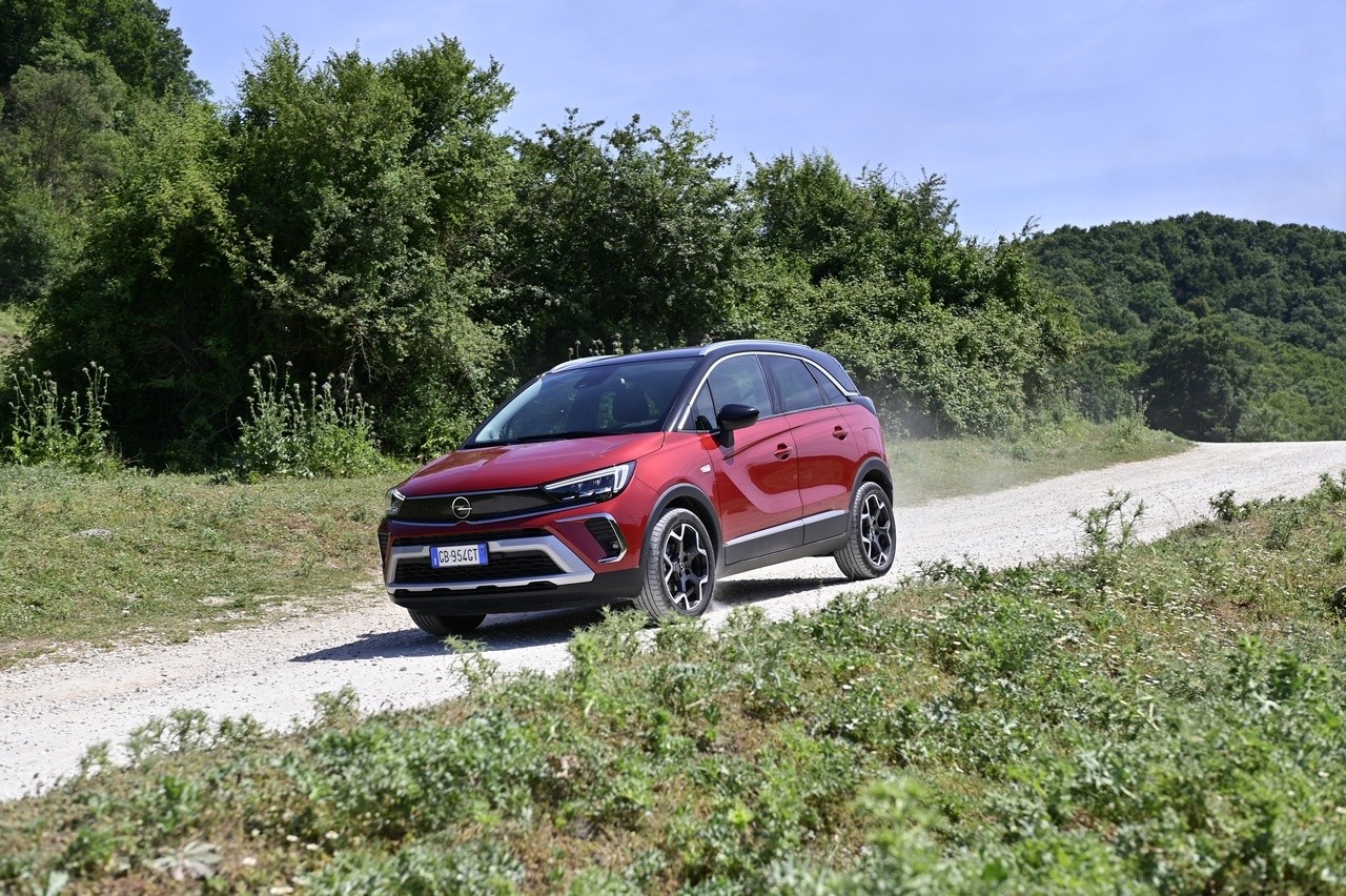 Opel Crossland 1.5 Ecotec Ultimate: la prova su strada