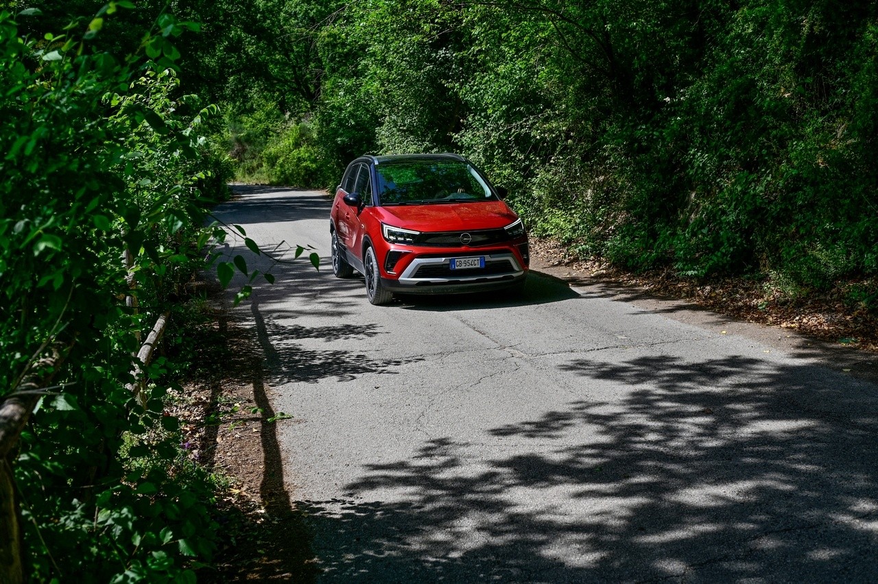 Opel Crossland 1.5 Ecotec Ultimate: la prova su strada