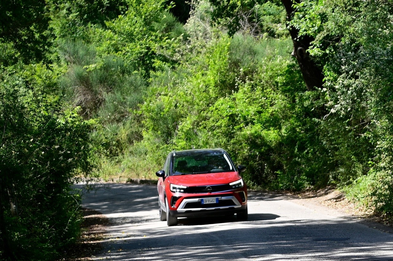 Opel Crossland 1.5 Ecotec Ultimate: la prova su strada