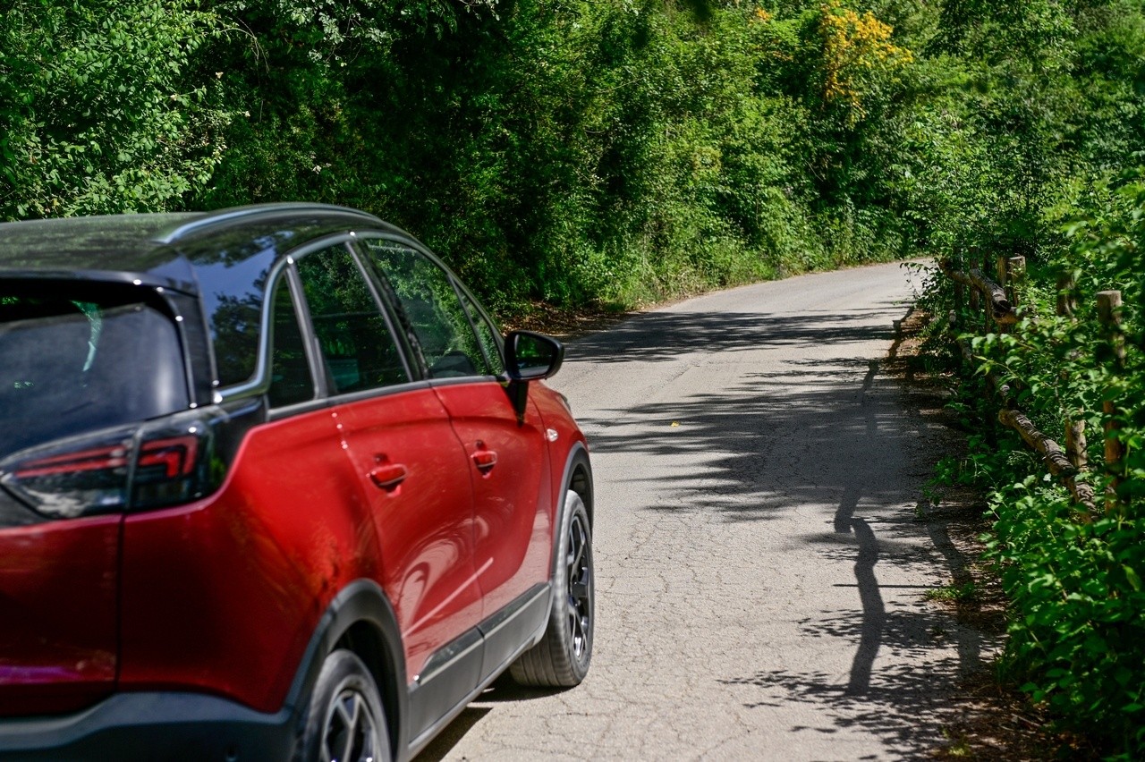 Opel Crossland 1.5 Ecotec Ultimate: la prova su strada