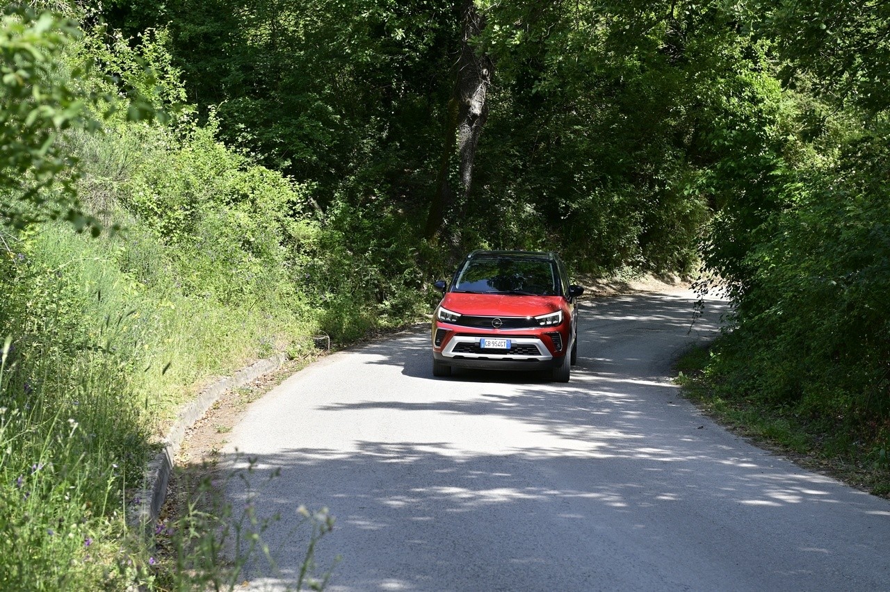 Opel Crossland 1.5 Ecotec Ultimate: la prova su strada