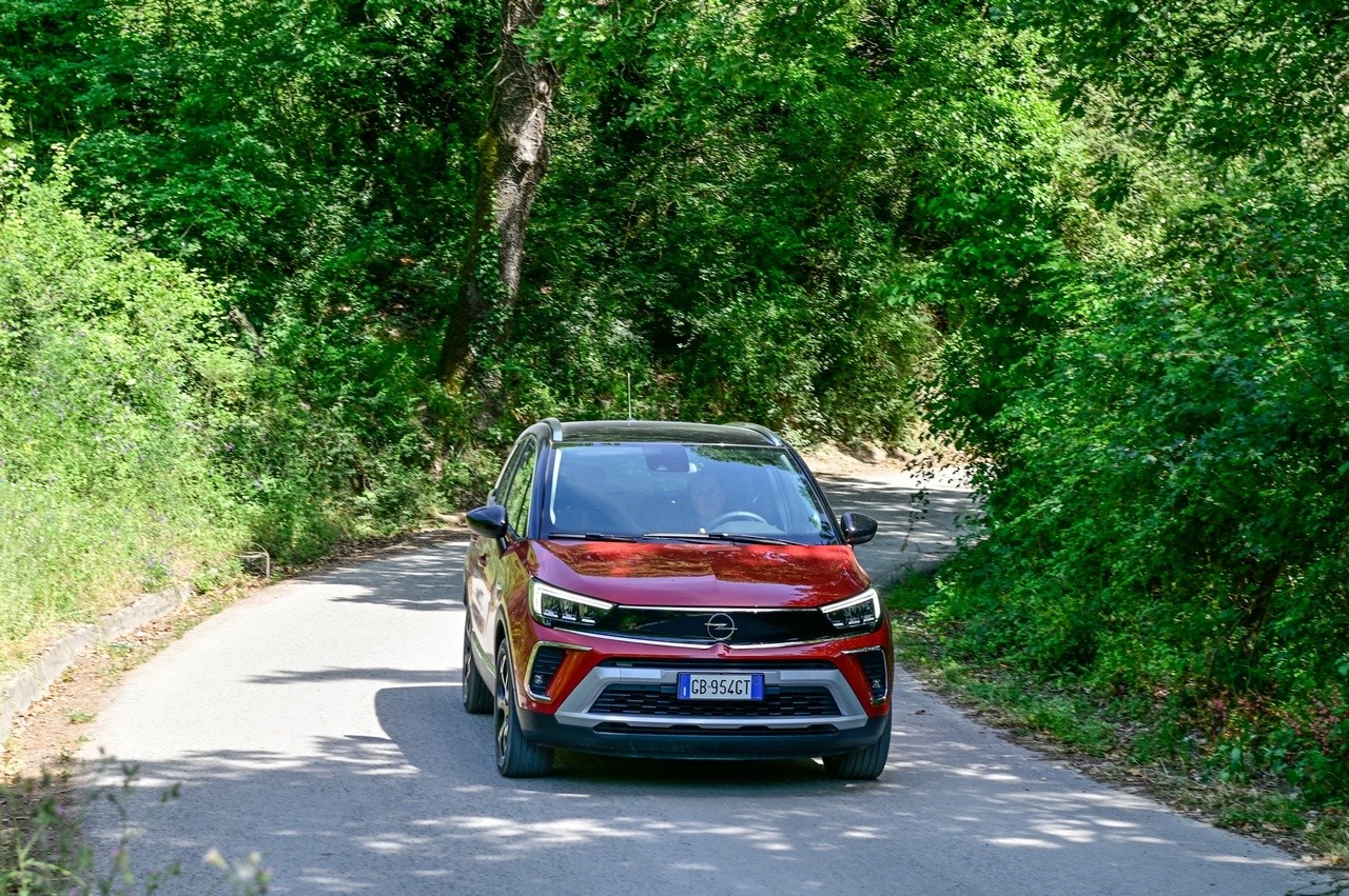 Opel Crossland 1.5 Ecotec Ultimate: la prova su strada