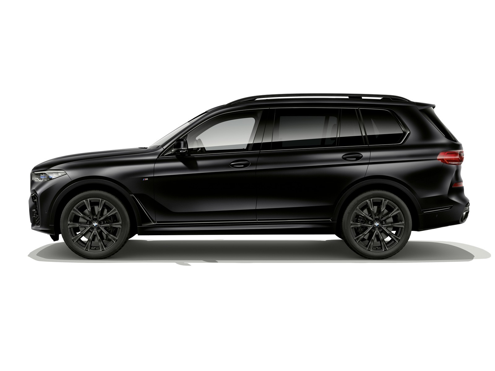 BMW X5 Black Vermilion, X6 Black Vermilion e X7 Frozen Black