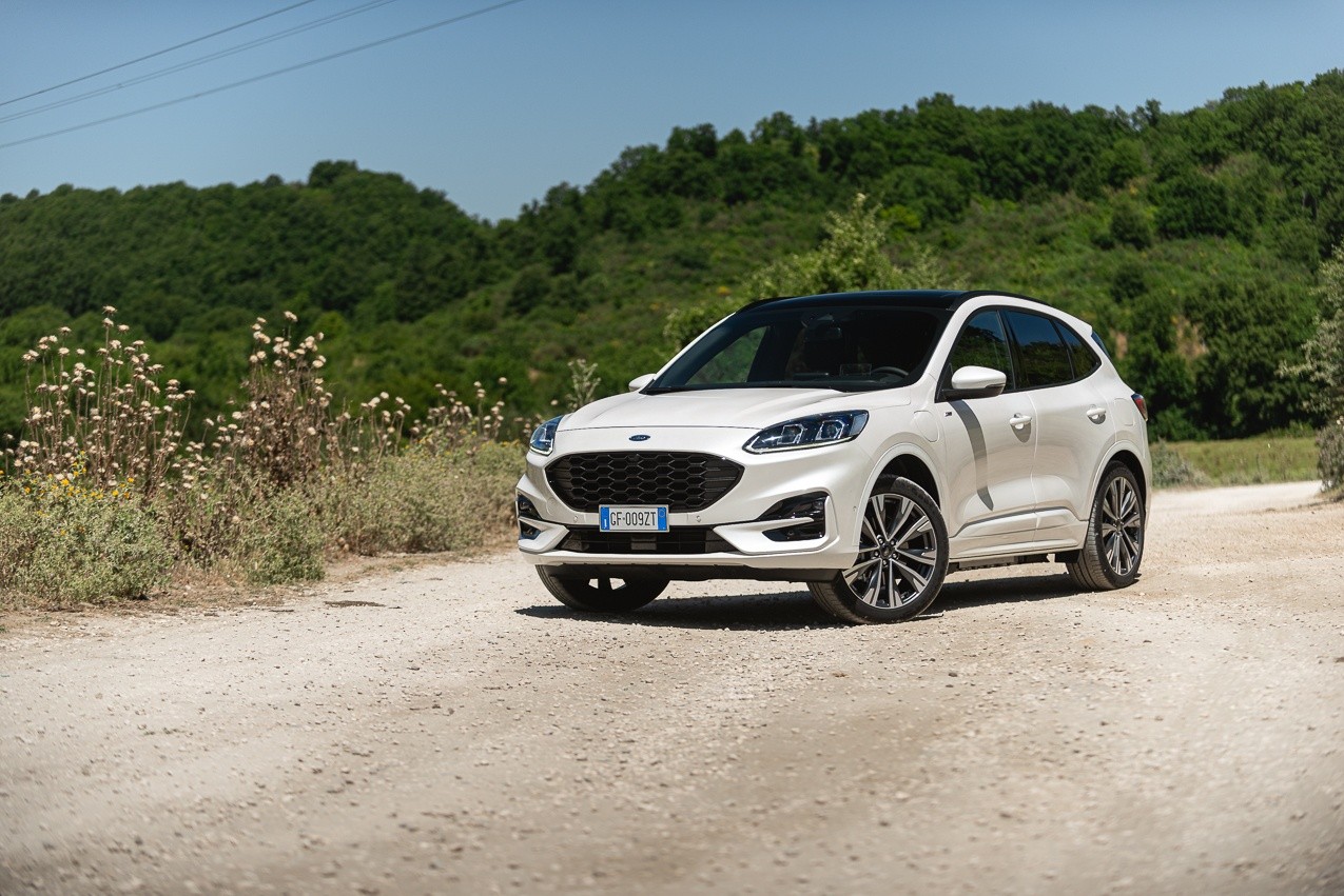 Ford Kuga ST-Line X 2.5 PHEV: prova su strada