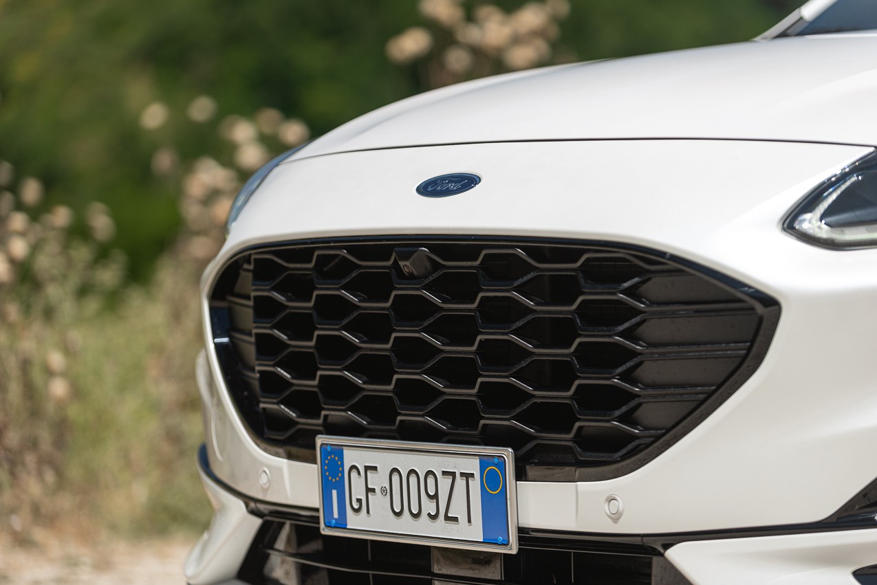 Ford Kuga ST-Line X 2.5 PHEV: prova su strada