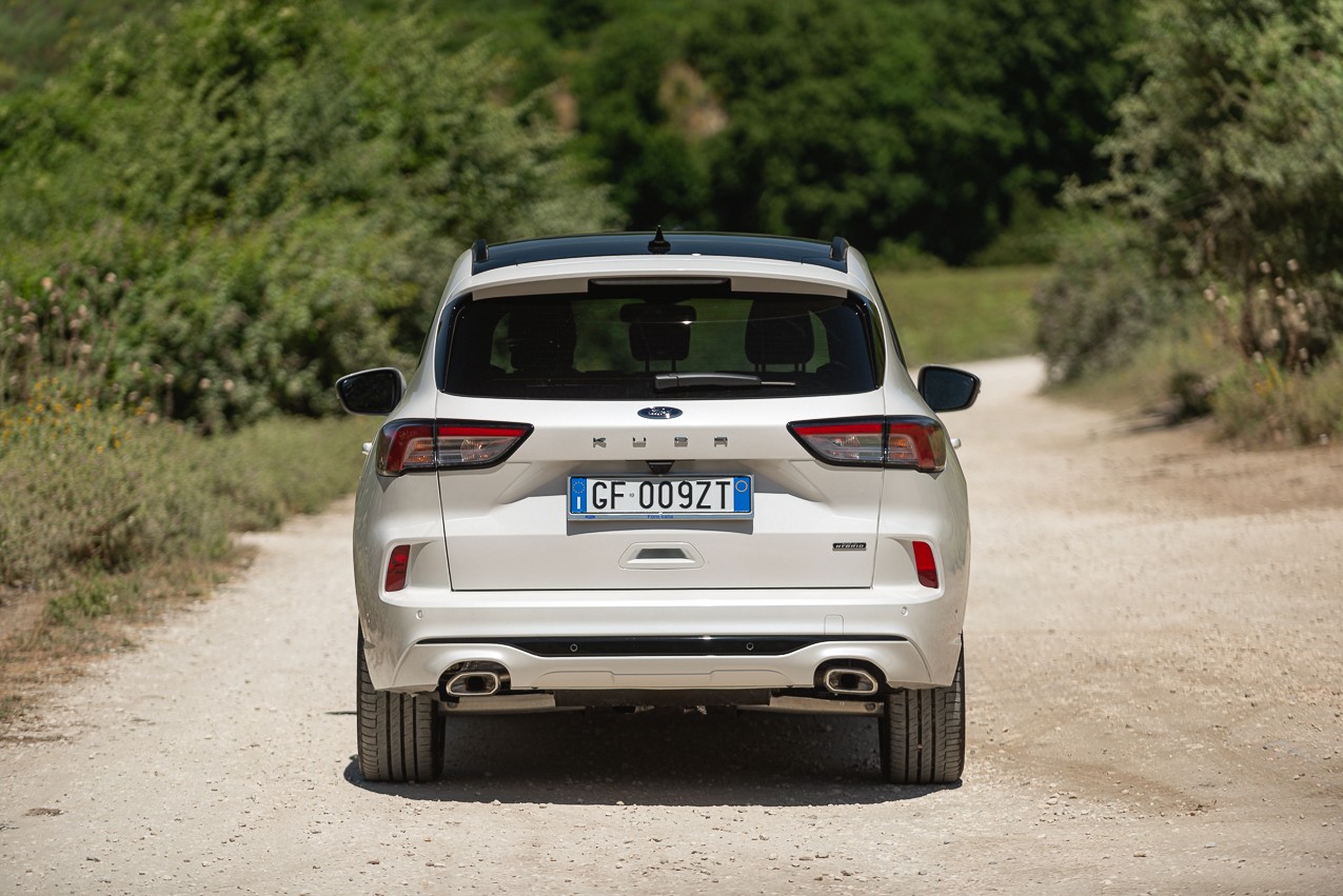 Ford Kuga ST-Line X 2.5 PHEV: prova su strada