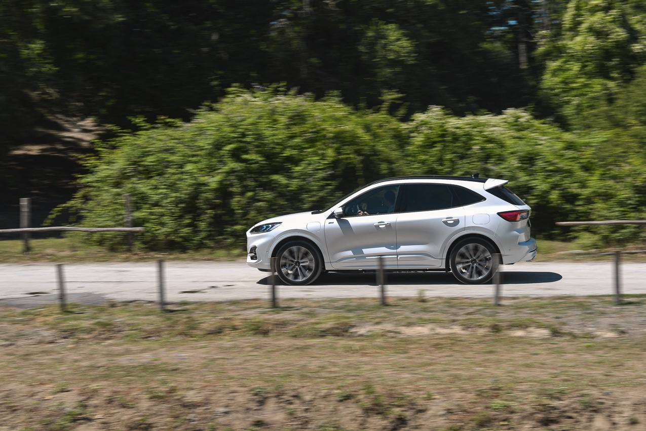 Ford Kuga ST-Line X 2.5 PHEV: prova su strada