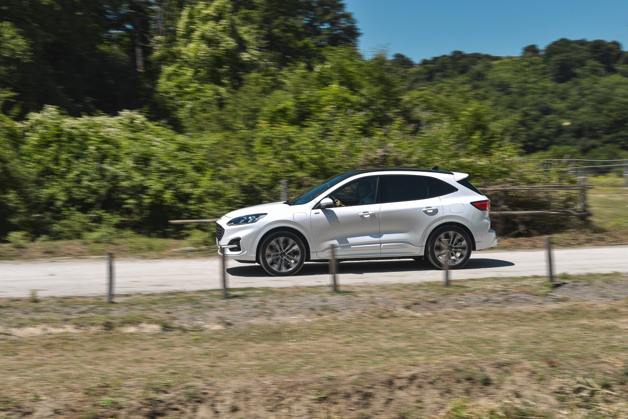 Ford Kuga ST-Line X 2.5 PHEV: prova su strada