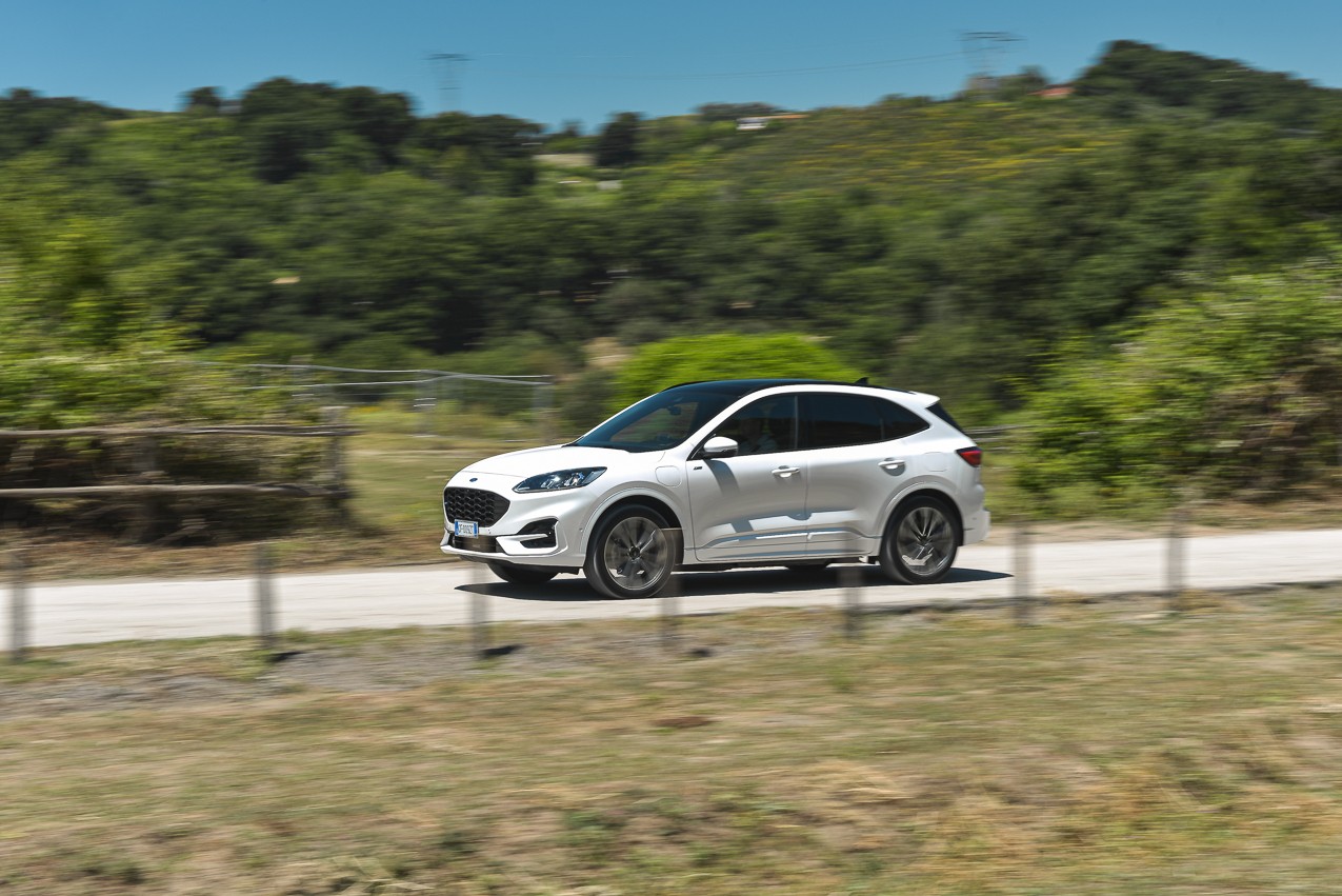 Ford Kuga ST-Line X 2.5 PHEV: prova su strada