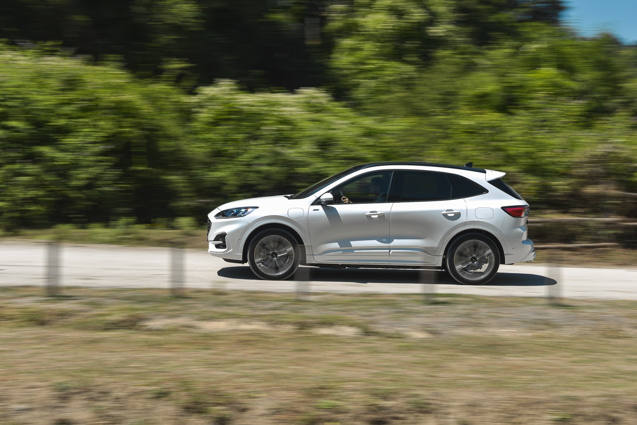 Ford Kuga ST-Line X 2.5 PHEV: prova su strada