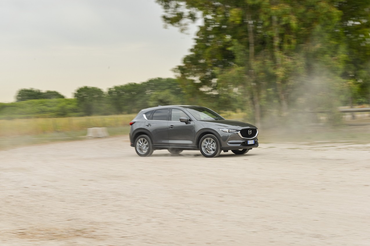 Mazda CX-5 2.2 Skyactiv-D 4WD: la prova su strada