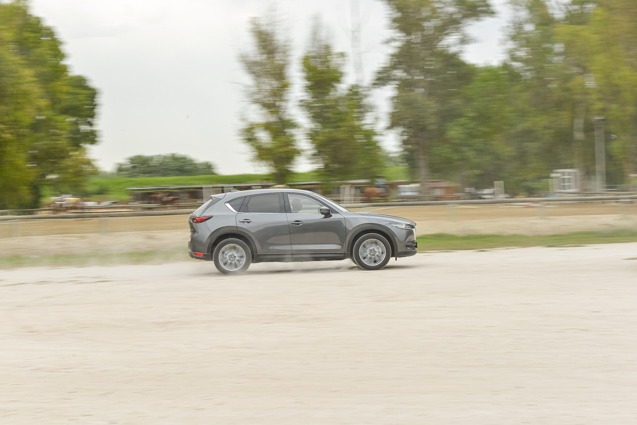 Mazda CX-5 2.2 Skyactiv-D 4WD: la prova su strada