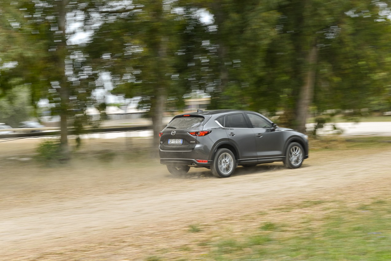 Mazda CX-5 2.2 Skyactiv-D 4WD: la prova su strada