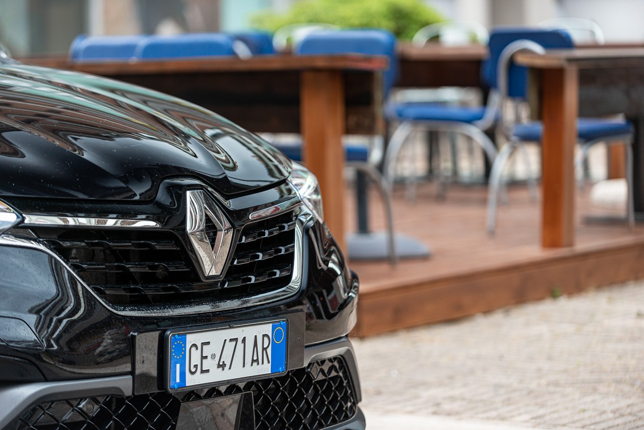 Renault Arkana TCe 140 EDC: prova su strada