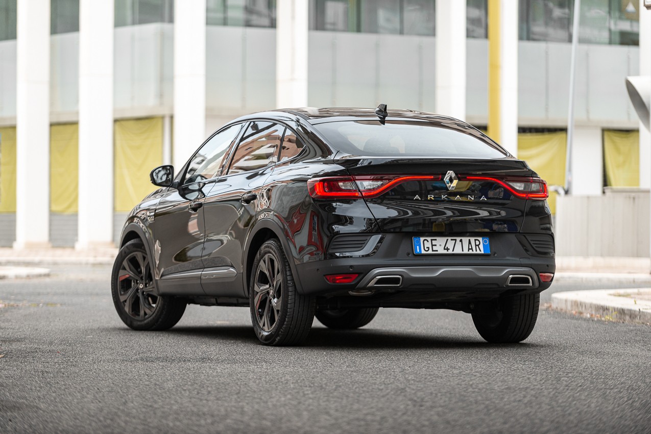 Renault Arkana TCe 140 EDC: prova su strada