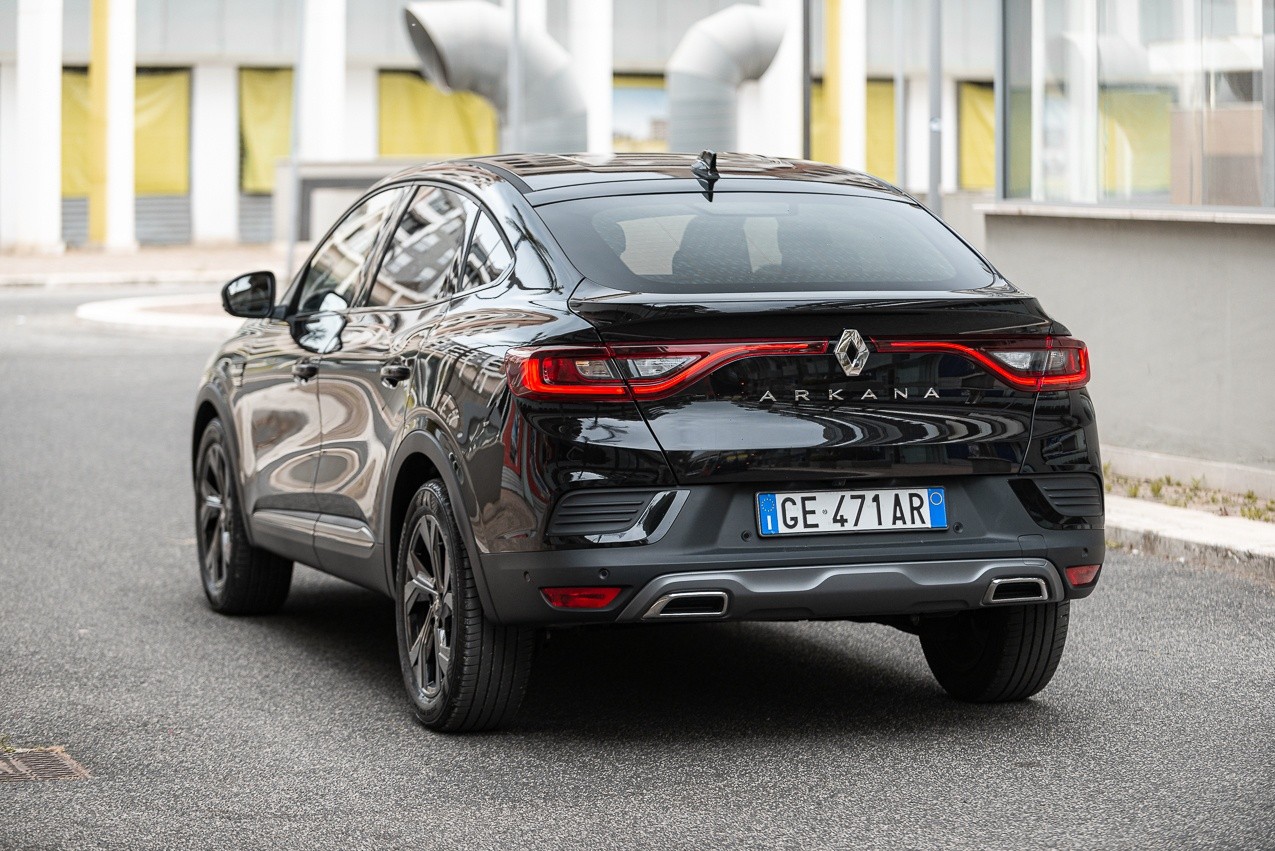 Renault Arkana TCe 140 EDC: prova su strada