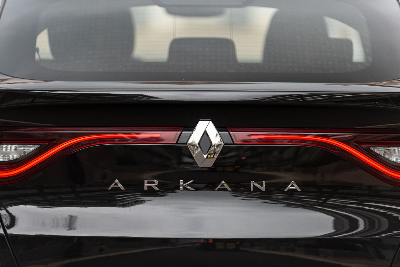 Renault Arkana TCe 140 EDC: prova su strada