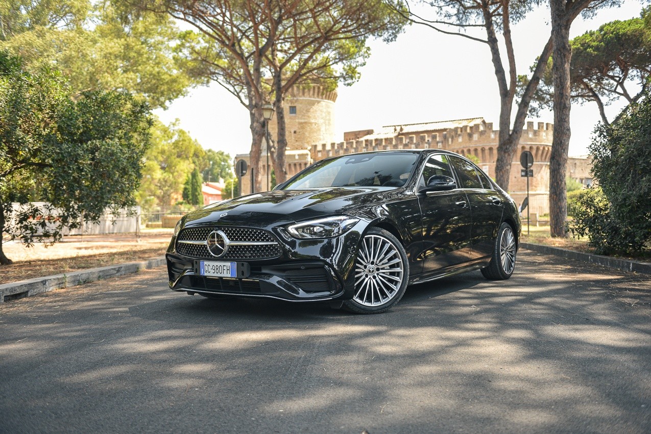 Mercedes Benz Classe C 300d: la prova su strada